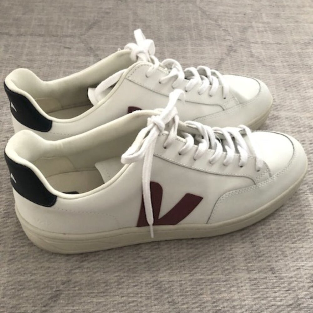 Veja V-12 Sneakers